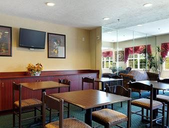 Microtel Inn & Suites By Wyndham Brandon Restaurant foto